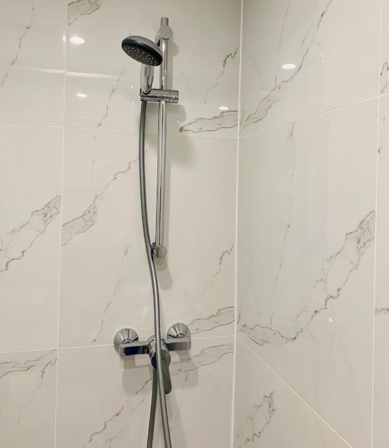 Gaestehaus Zur Uni Klinik Exklusives Apartment Mit Kueche Und Badezimmer هومبورغ المظهر الخارجي الصورة